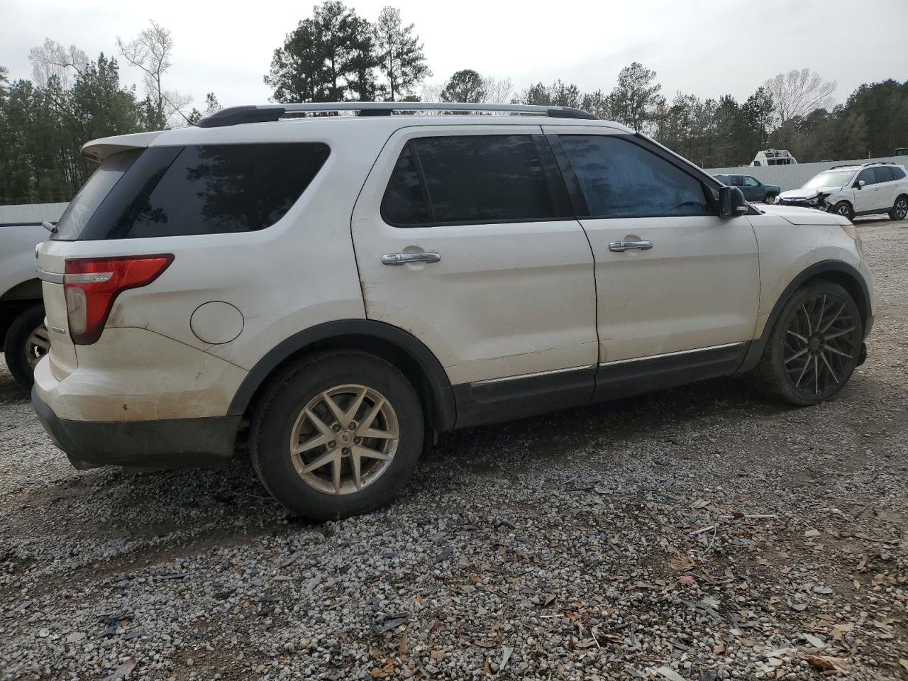 2014 Ford Explorer - Image 3