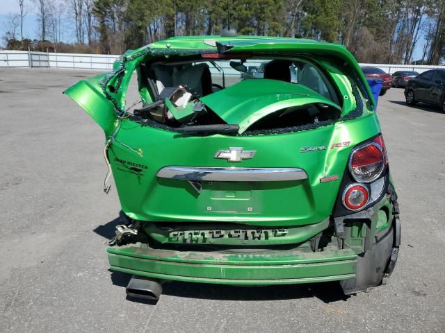 Hatchbacks CHEVROLET SONIC 2015 Zielony