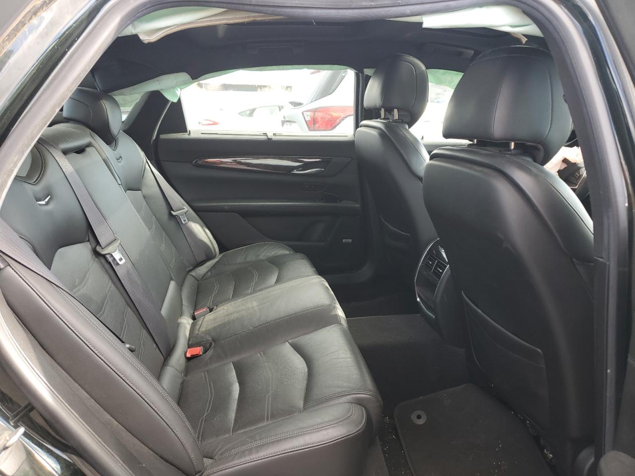 2017 Cadillac CT6 - Image 10
