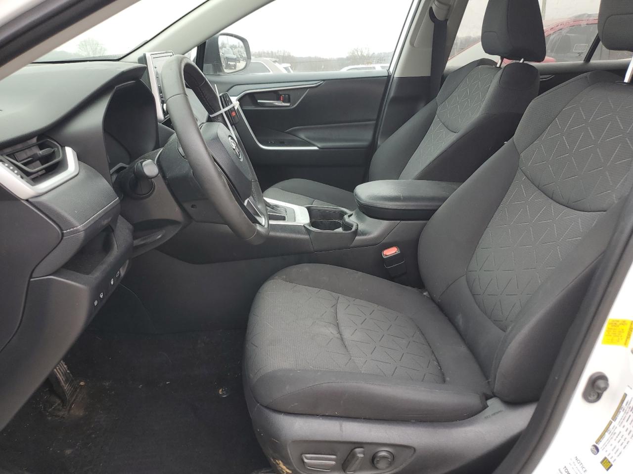 2020 Toyota RAV 4 - Image 7