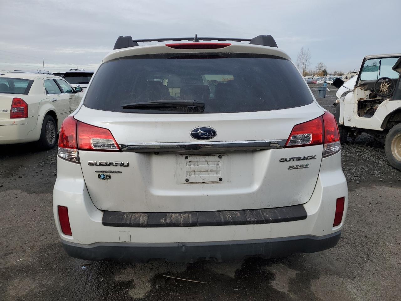 2011 Subaru Outback - Image 6