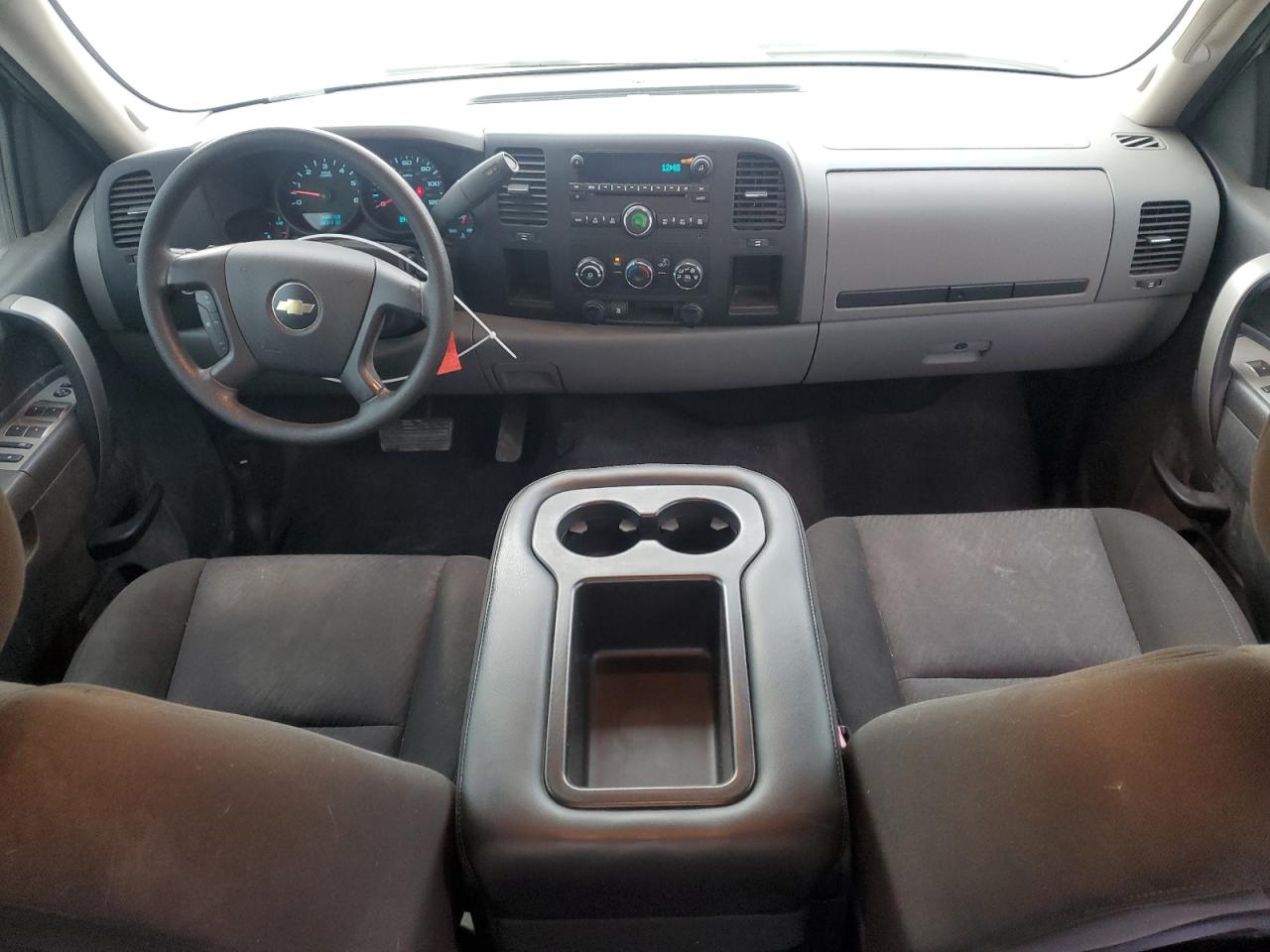 2010 Chevrolet Silverado - Image 8