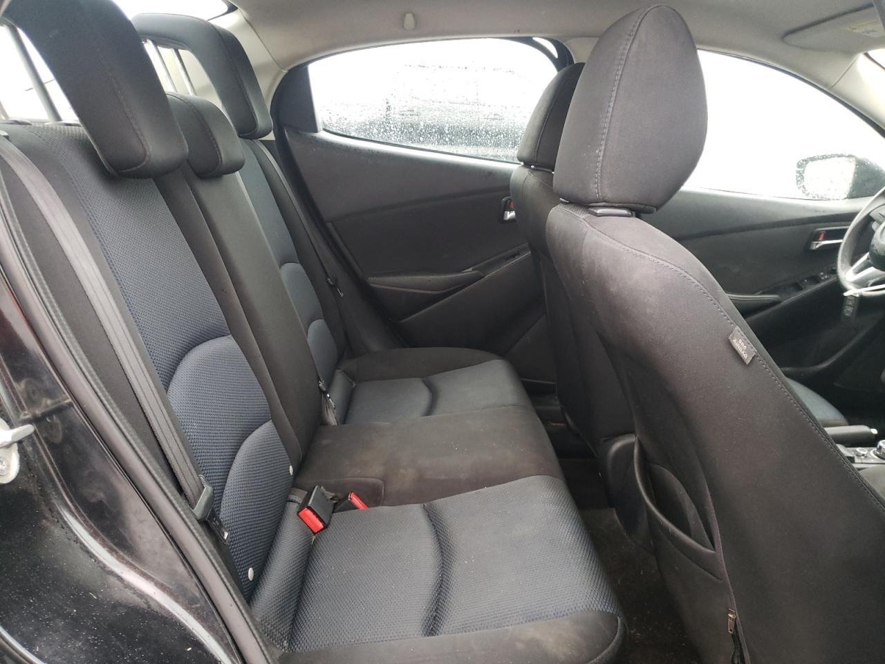 2017 Toyota Yaris - Image 10