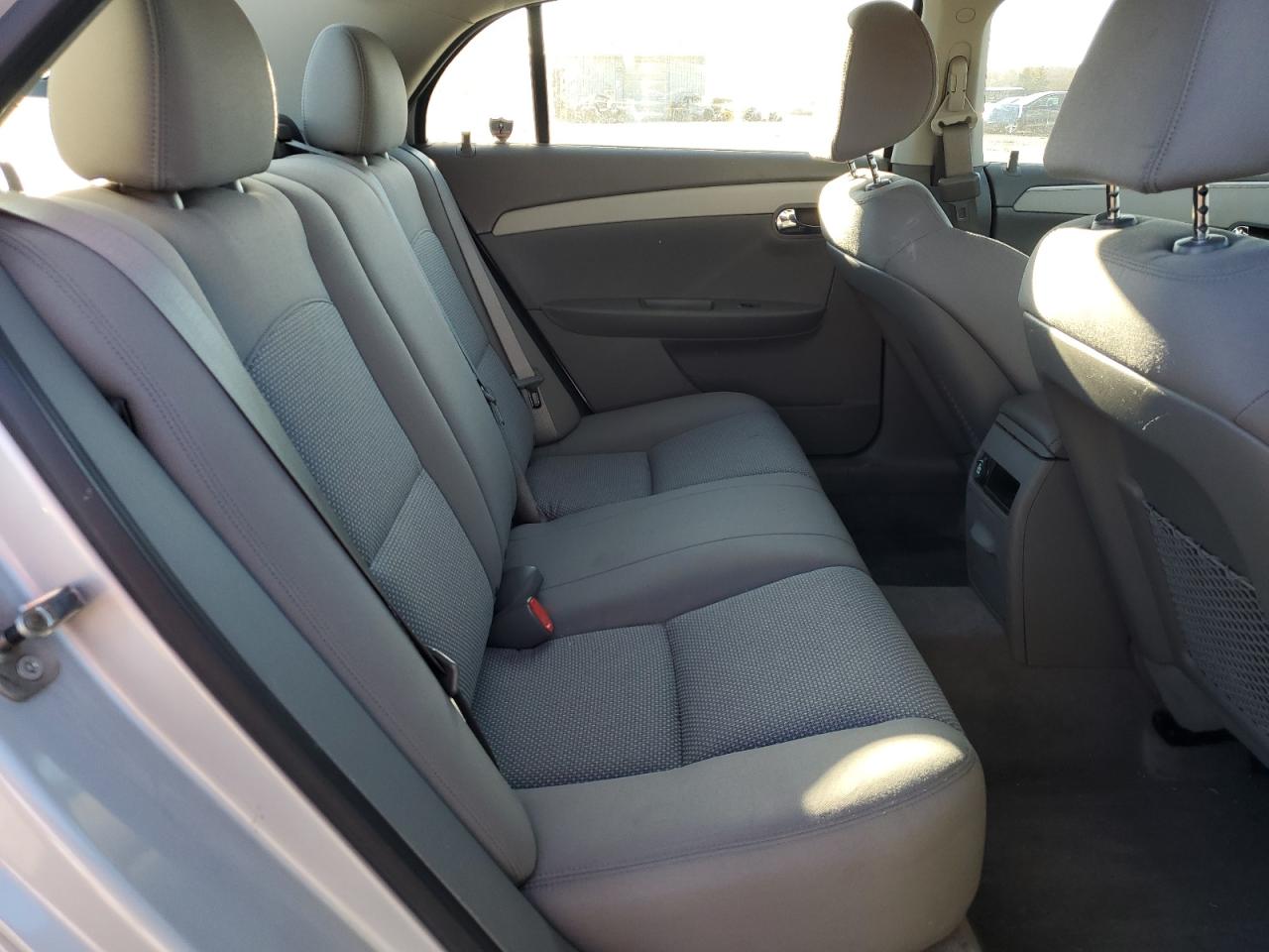 2011 Chevrolet Malibu - Image 10