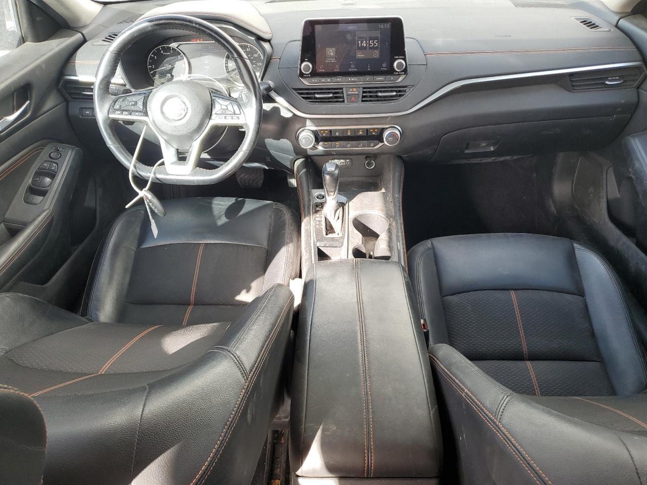 2020 Nissan Altima - Image 8