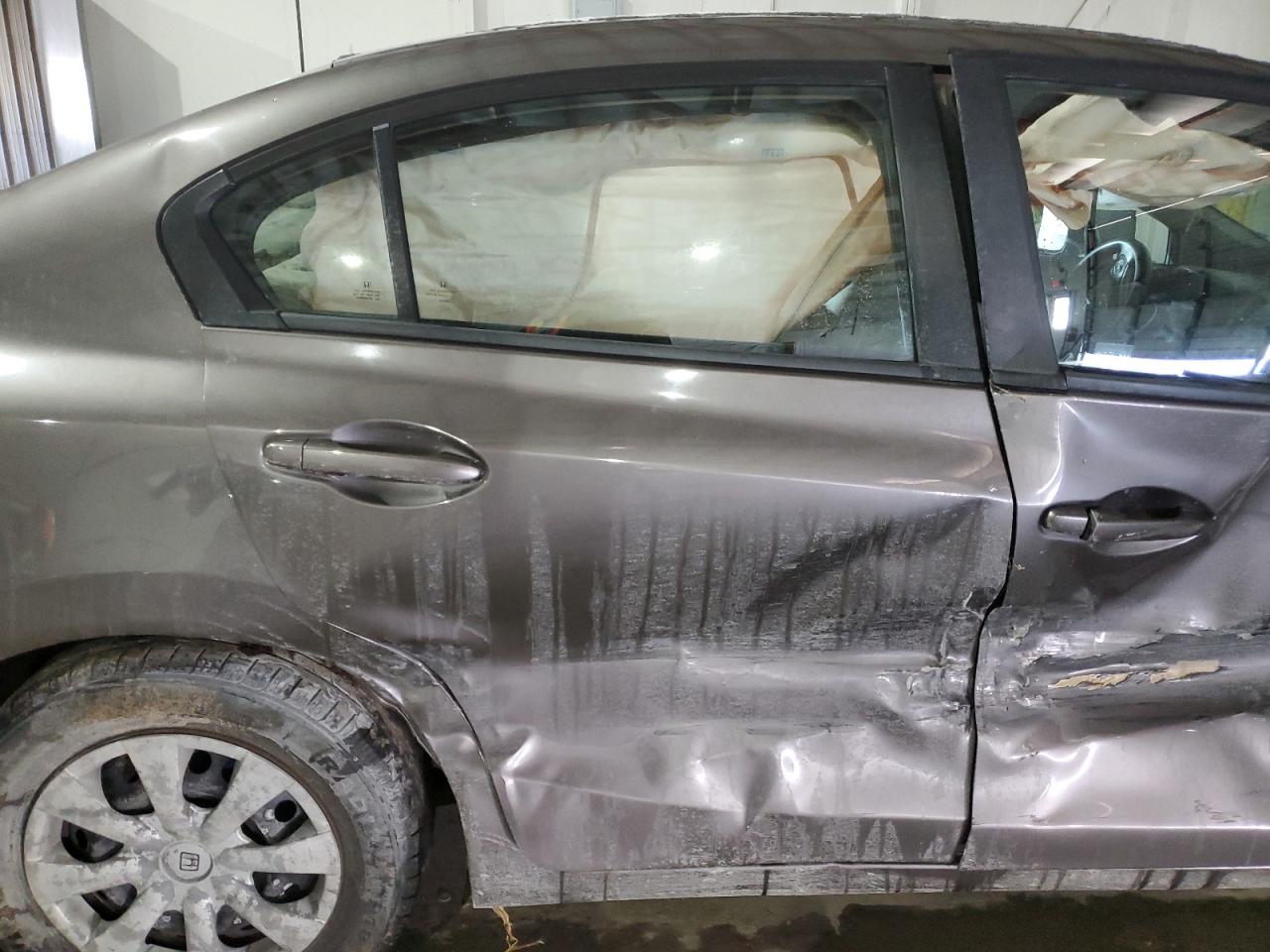 2012 Honda Civic - Image 11