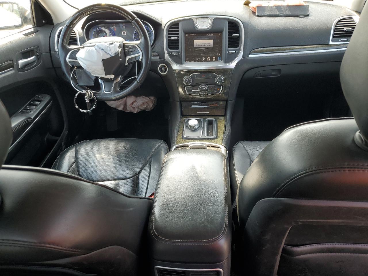 2015 Chrysler 300 - Image 8