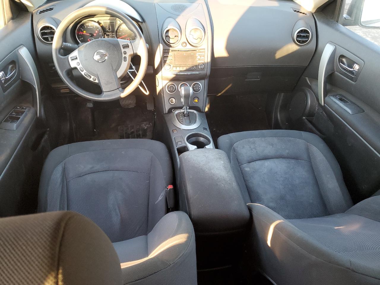 2014 Nissan Rogue - Image 8