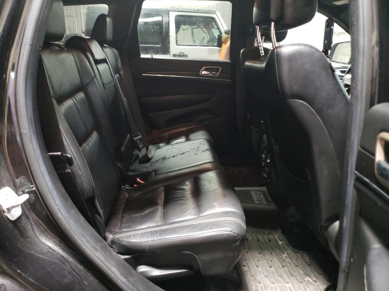 2014 Jeep Grand Cherokee - Image 10