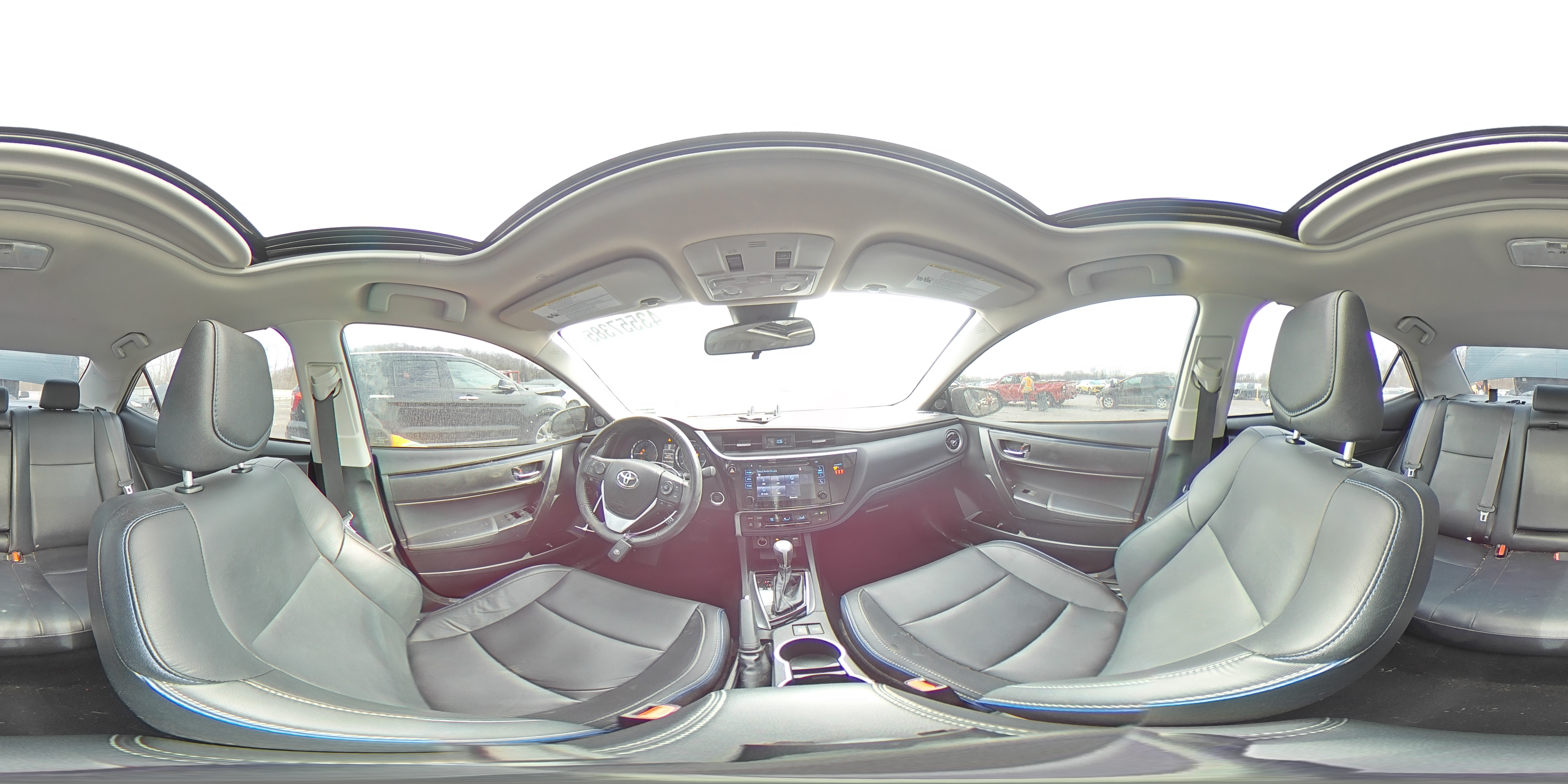 2018 Toyota Corolla - Image 12