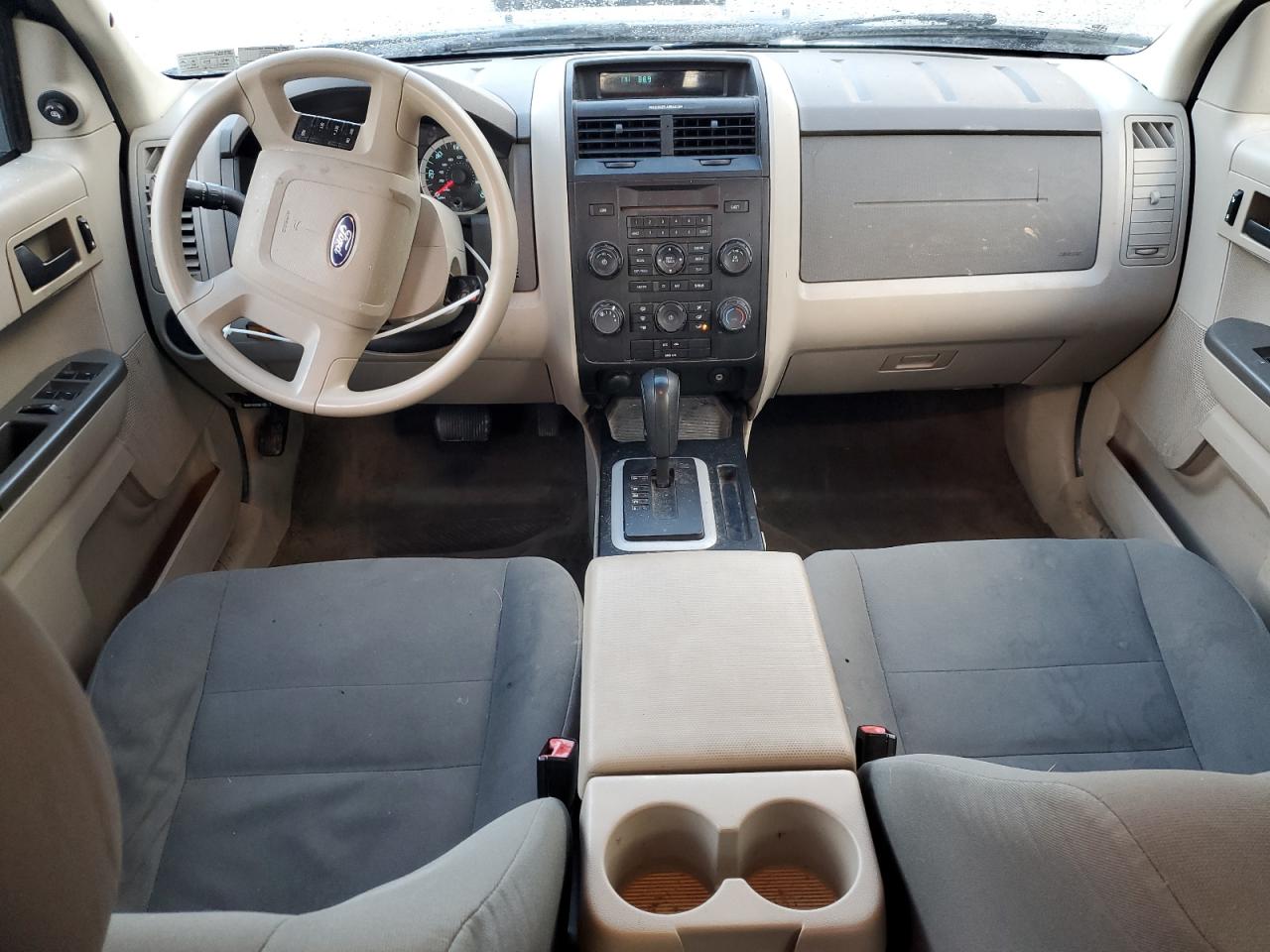 2010 Ford Escape - Image 8