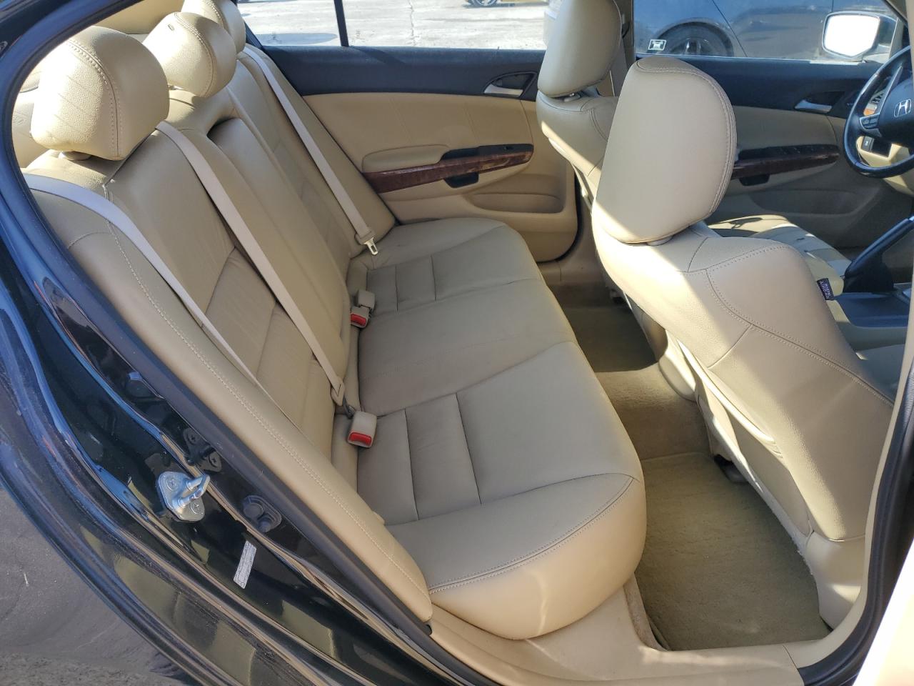 2011 Honda Accord - Image 10