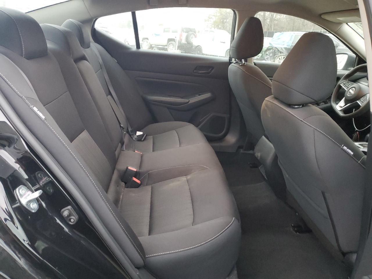 2024 Nissan Altima - Image 10