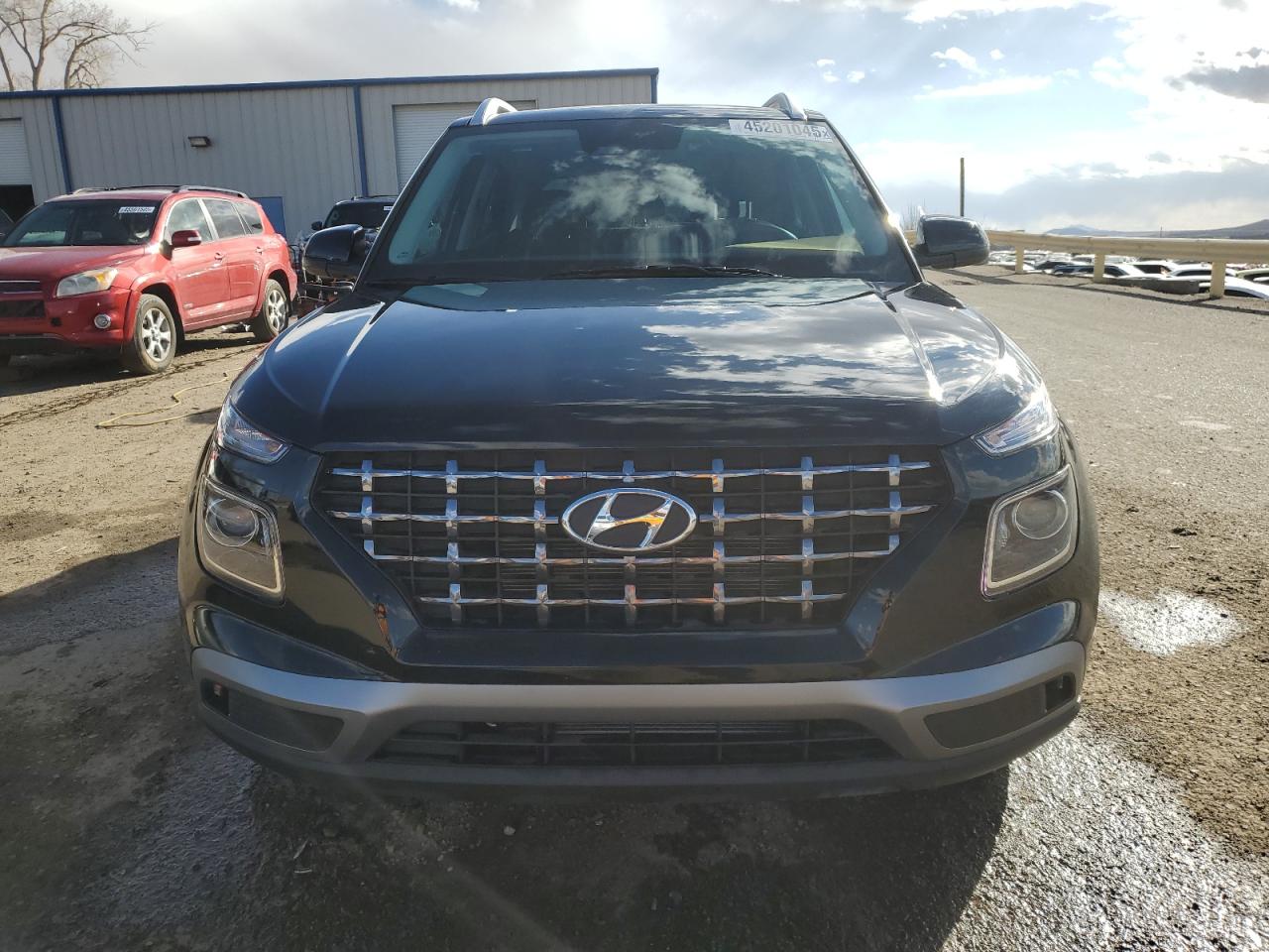 2024 Hyundai Venue - Image 5