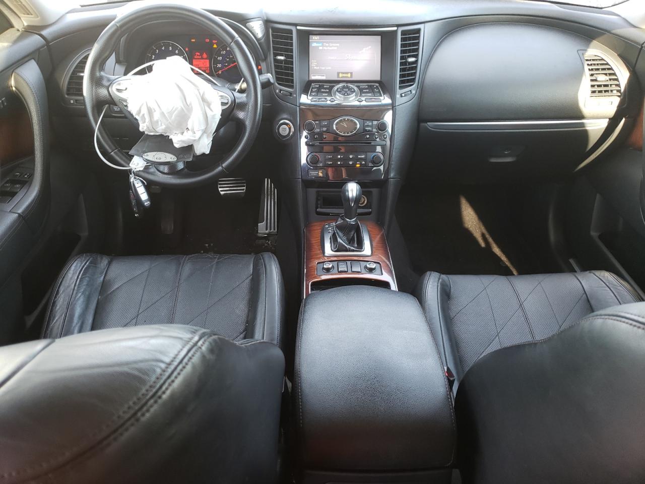 2010 Infiniti FX - Image 8