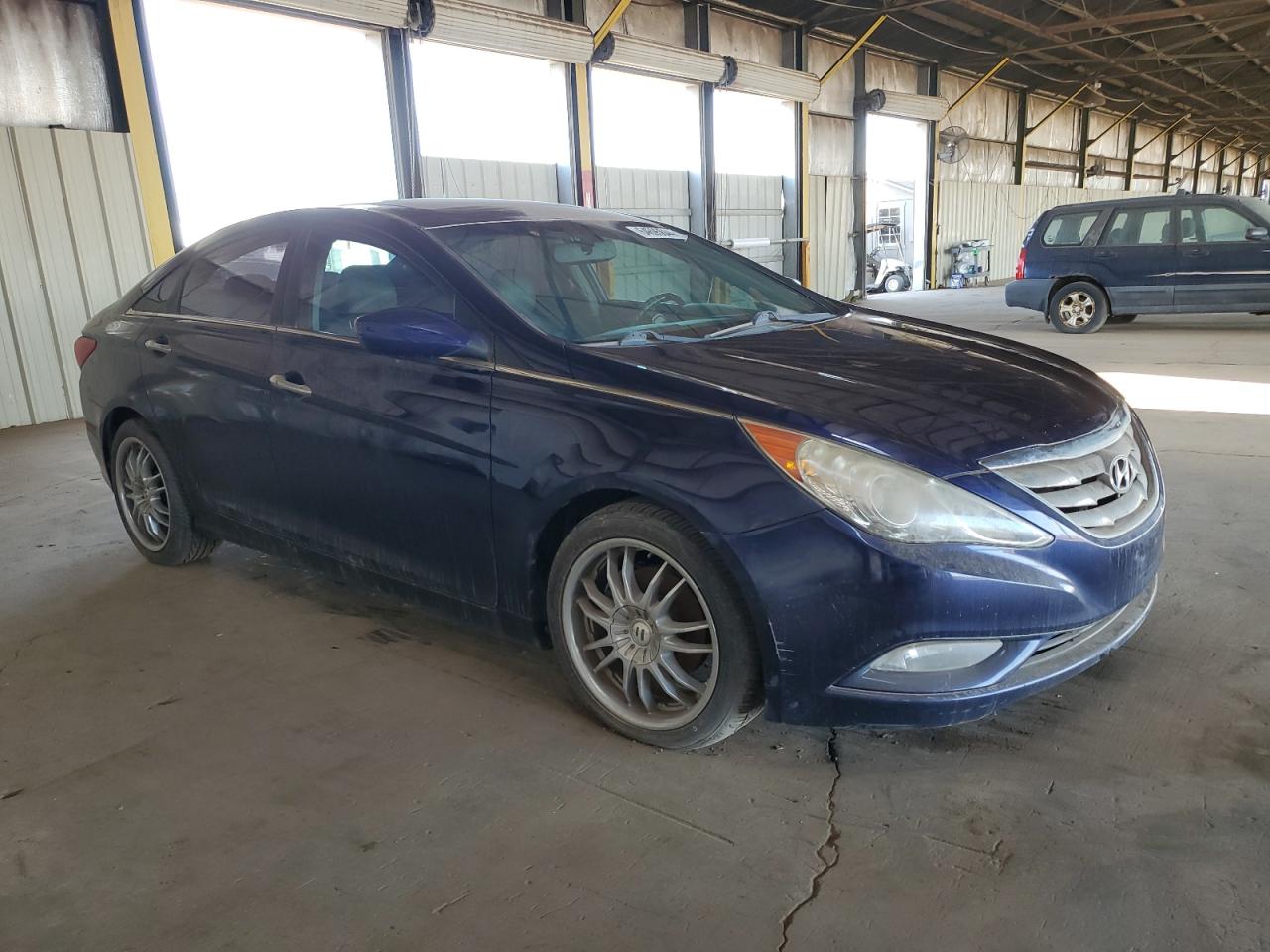 2011 Hyundai Sonata - Image 4