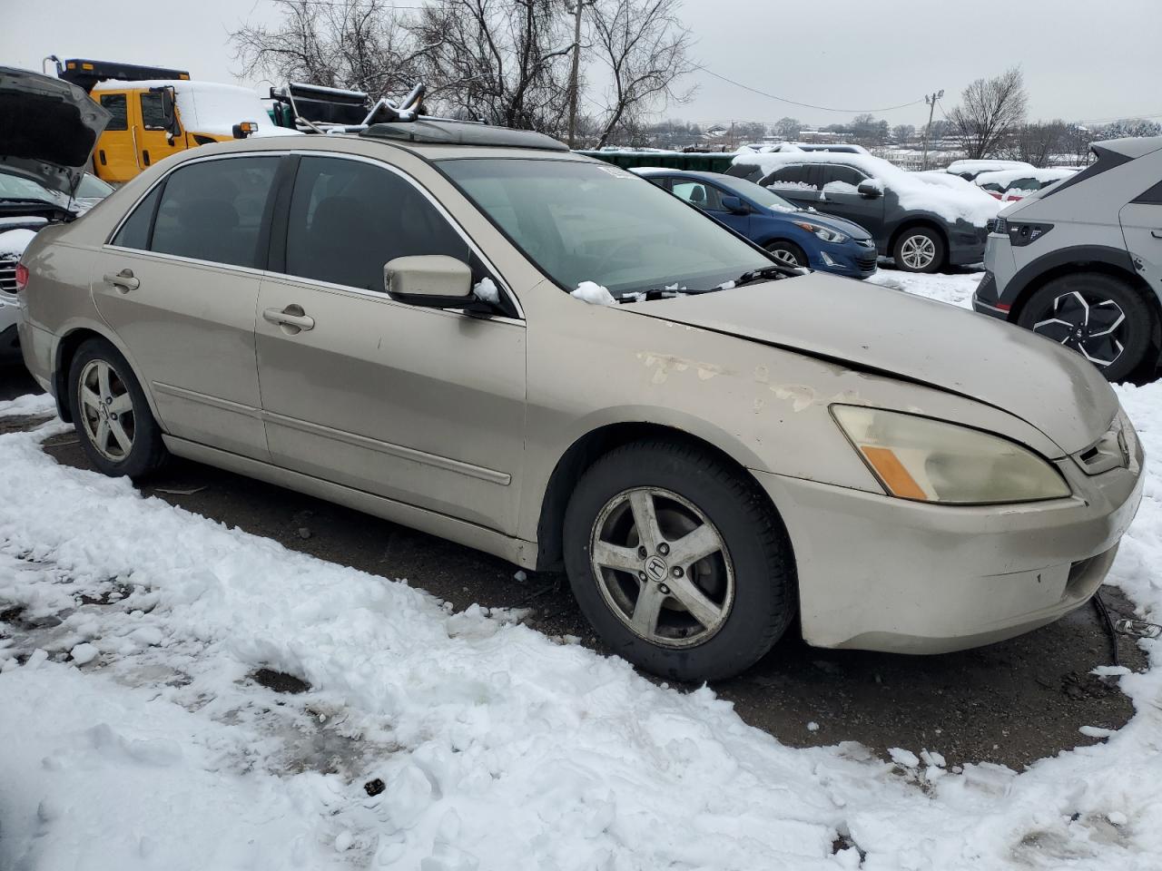 2004 Honda Accord - Image 4