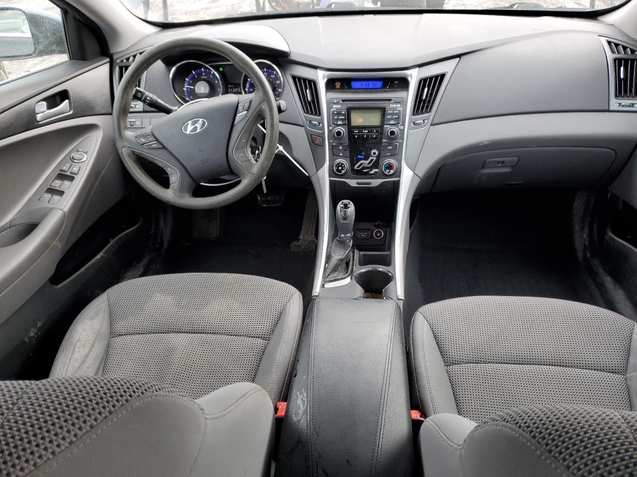 2011 Hyundai Sonata - Image 8