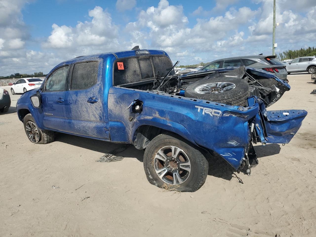 2016 Toyota Tacoma - Image 3