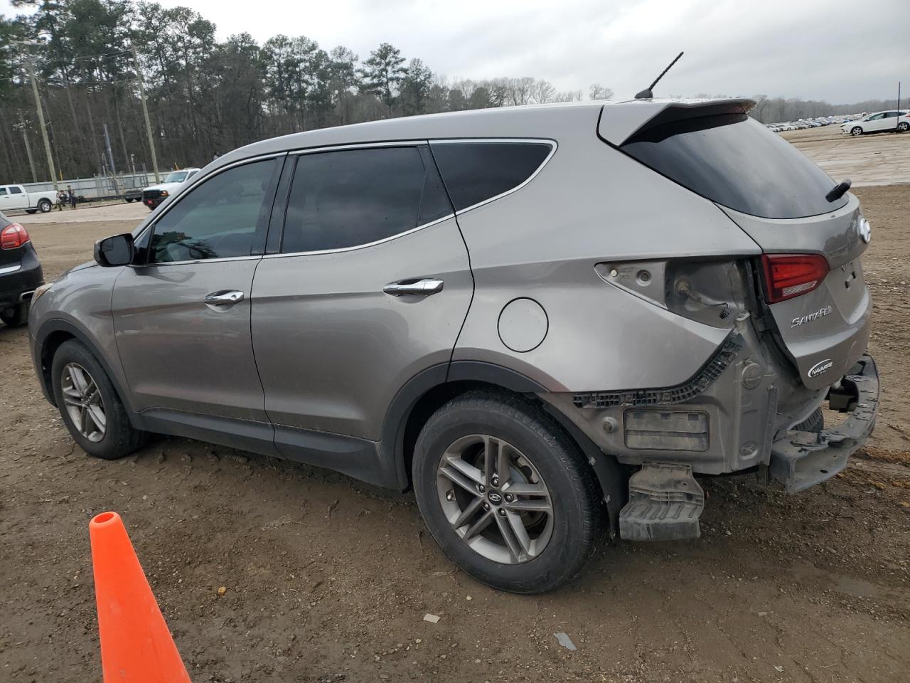 2018 Hyundai Santa Fe - Image 2