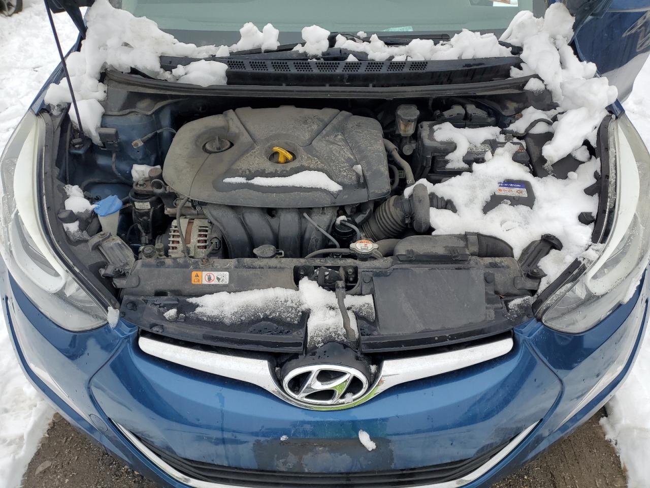 2016 Hyundai Elantra - Image 11
