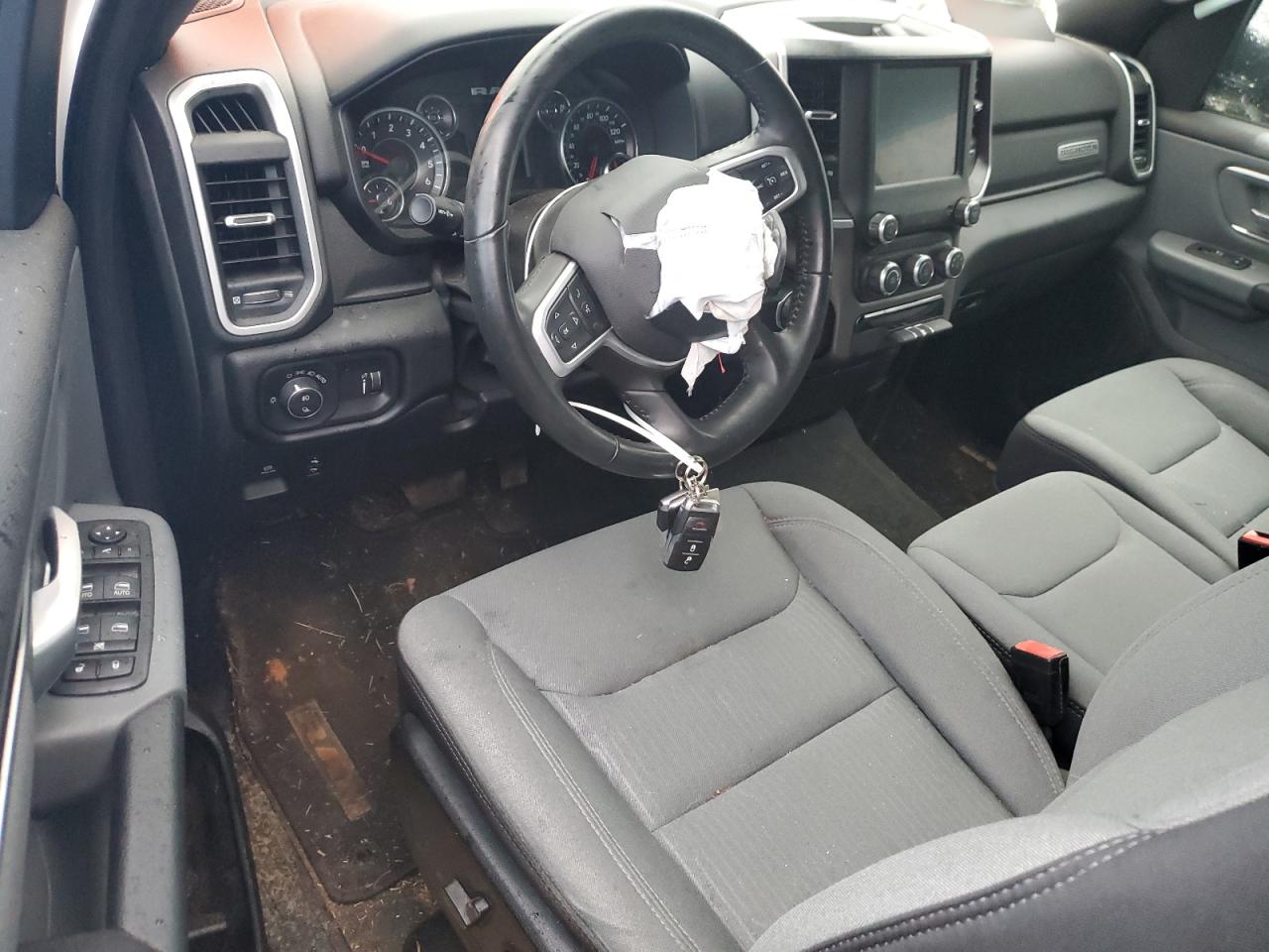 2022 RAM 1500 - Image 8