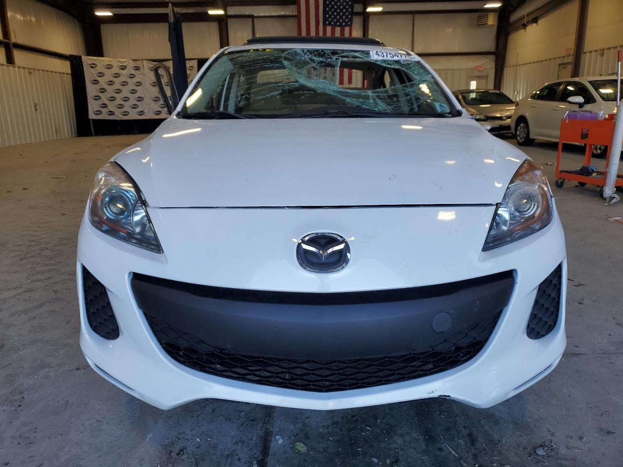 2013 Mazda 3 - Image 5