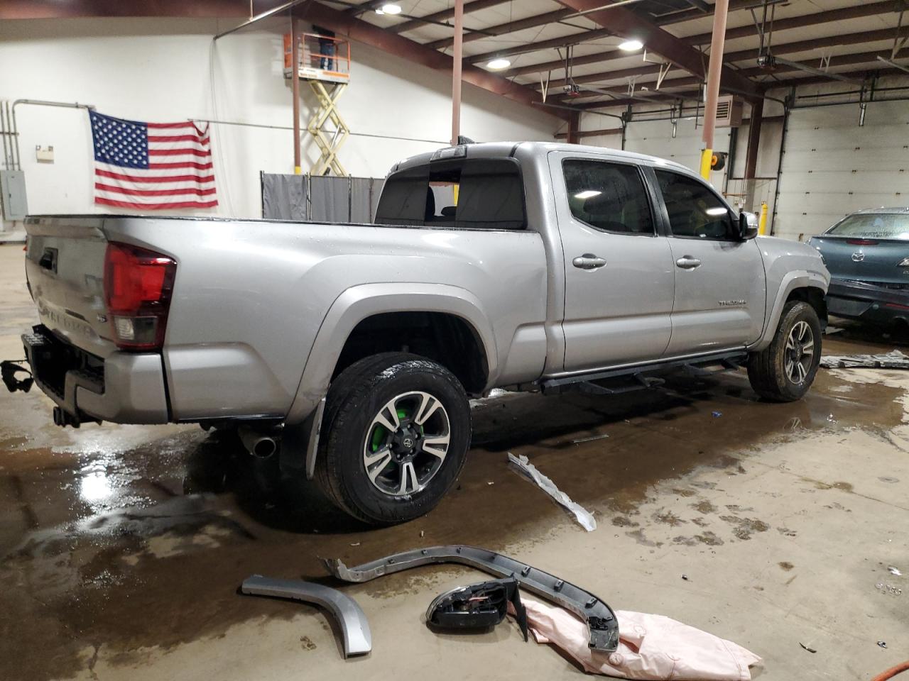 2019 Toyota Tacoma - Image 3