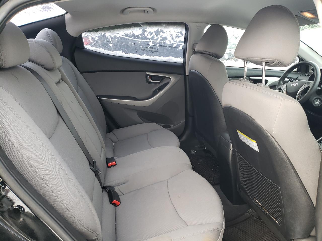 2013 Hyundai Elantra - Image 10