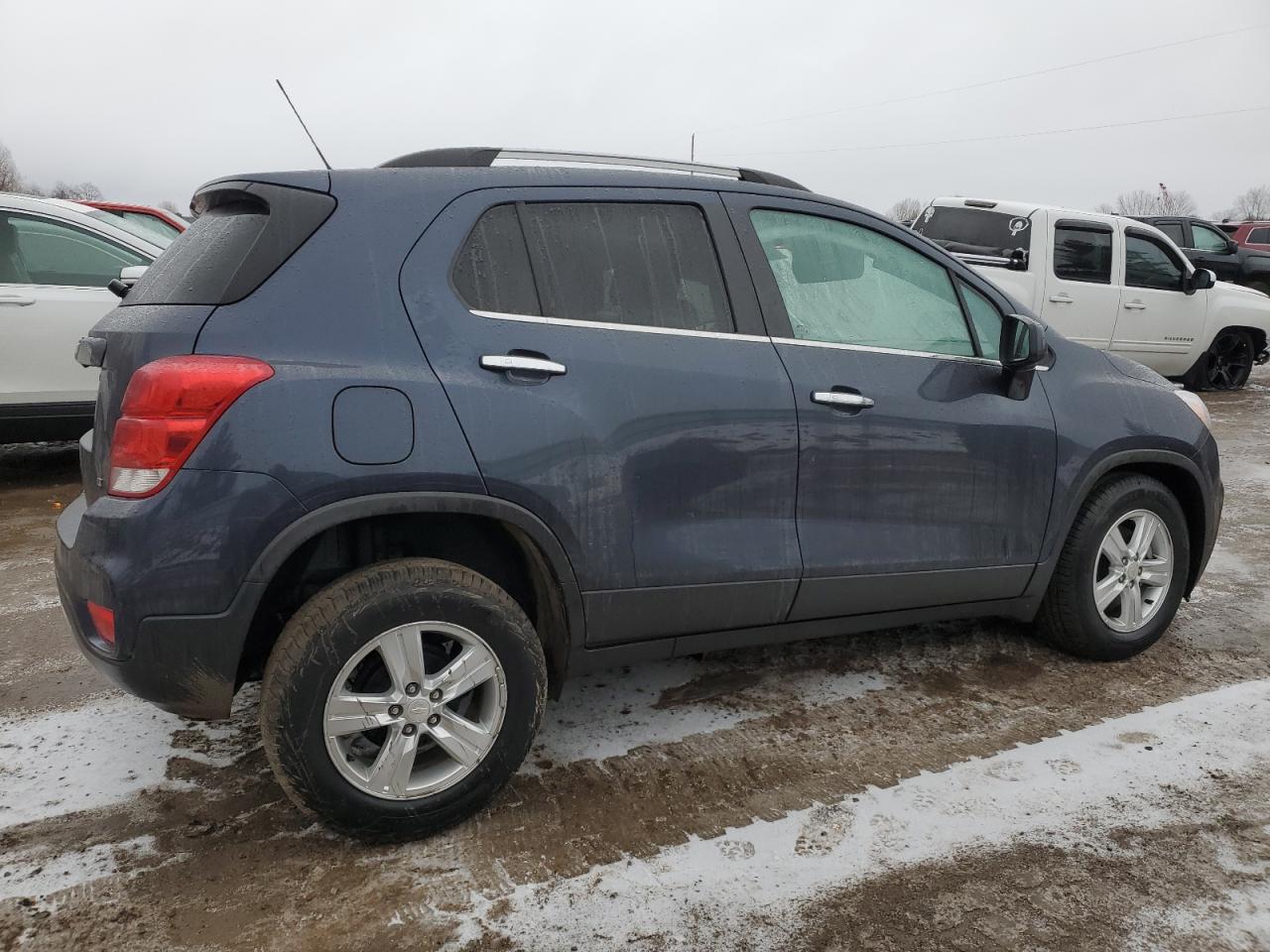 2018 Chevrolet Trax - Image 3