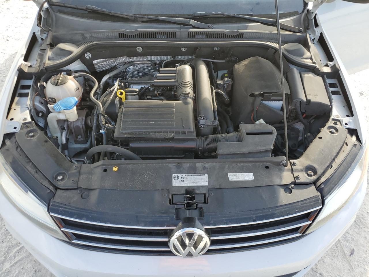 2017 Volkswagen Jetta - Image 11