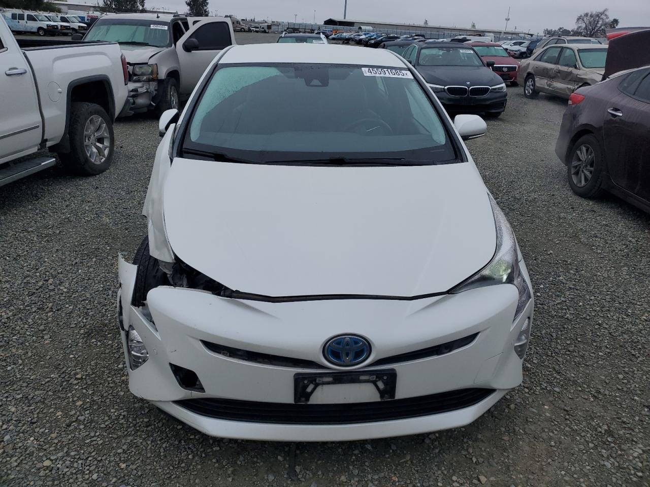 2016 Toyota Prius - Image 5