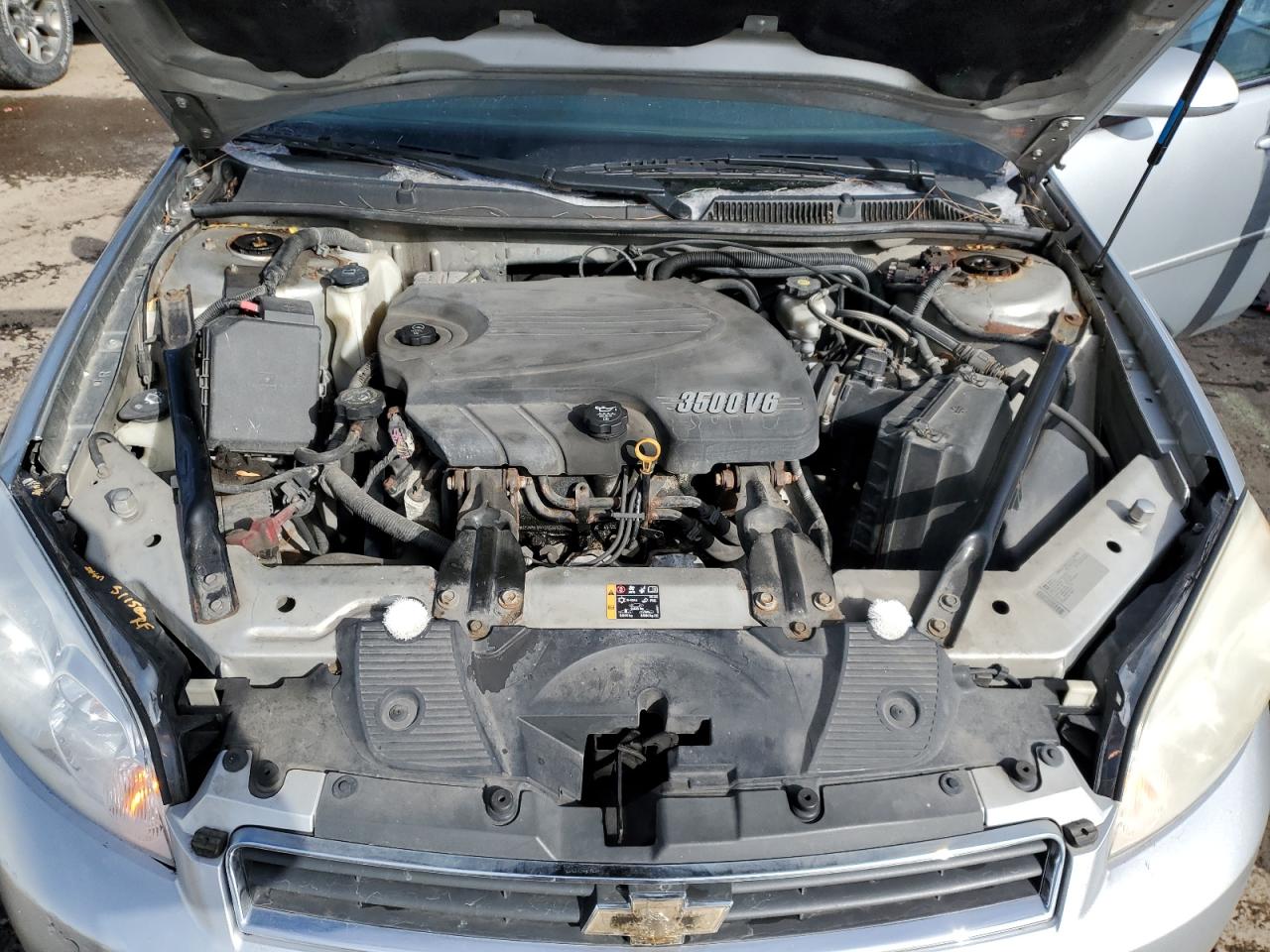 2011 Chevrolet Impala - Image 11