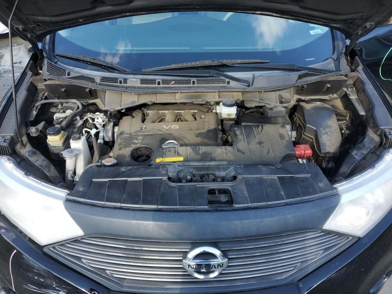 2015 Nissan Quest - Image 12