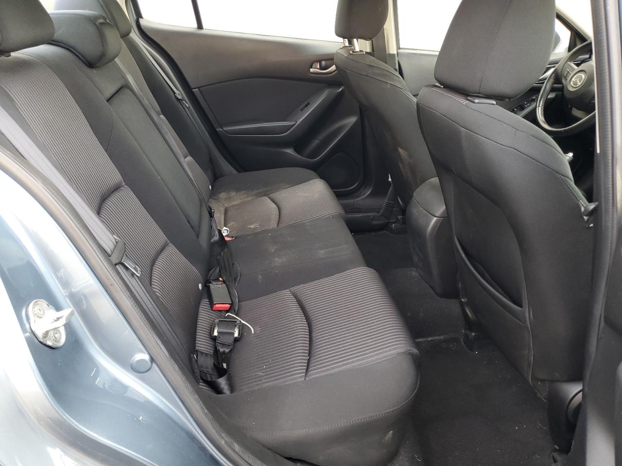 2014 Mazda 3 - Image 10