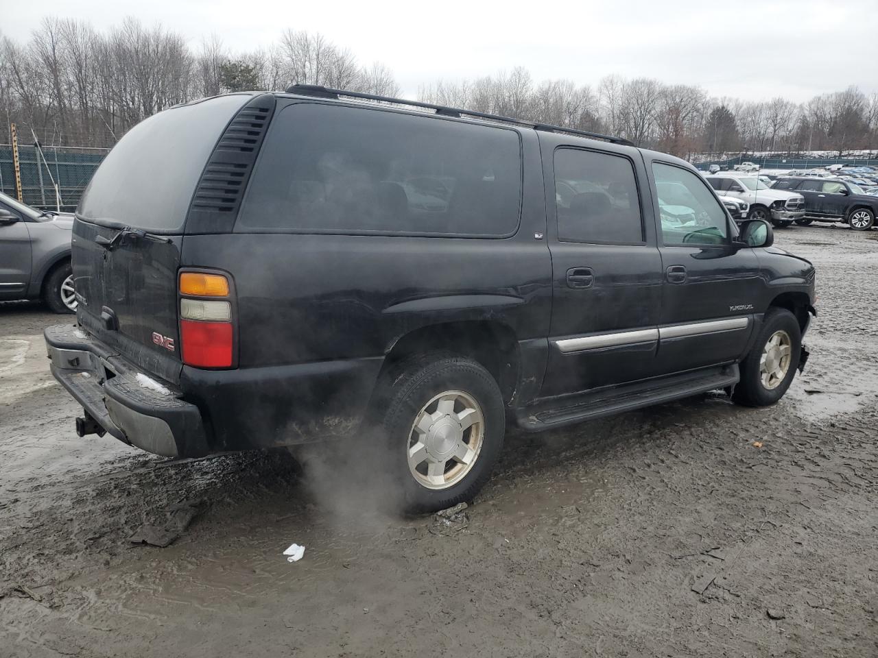 2005 GMC Yukon - Image 3