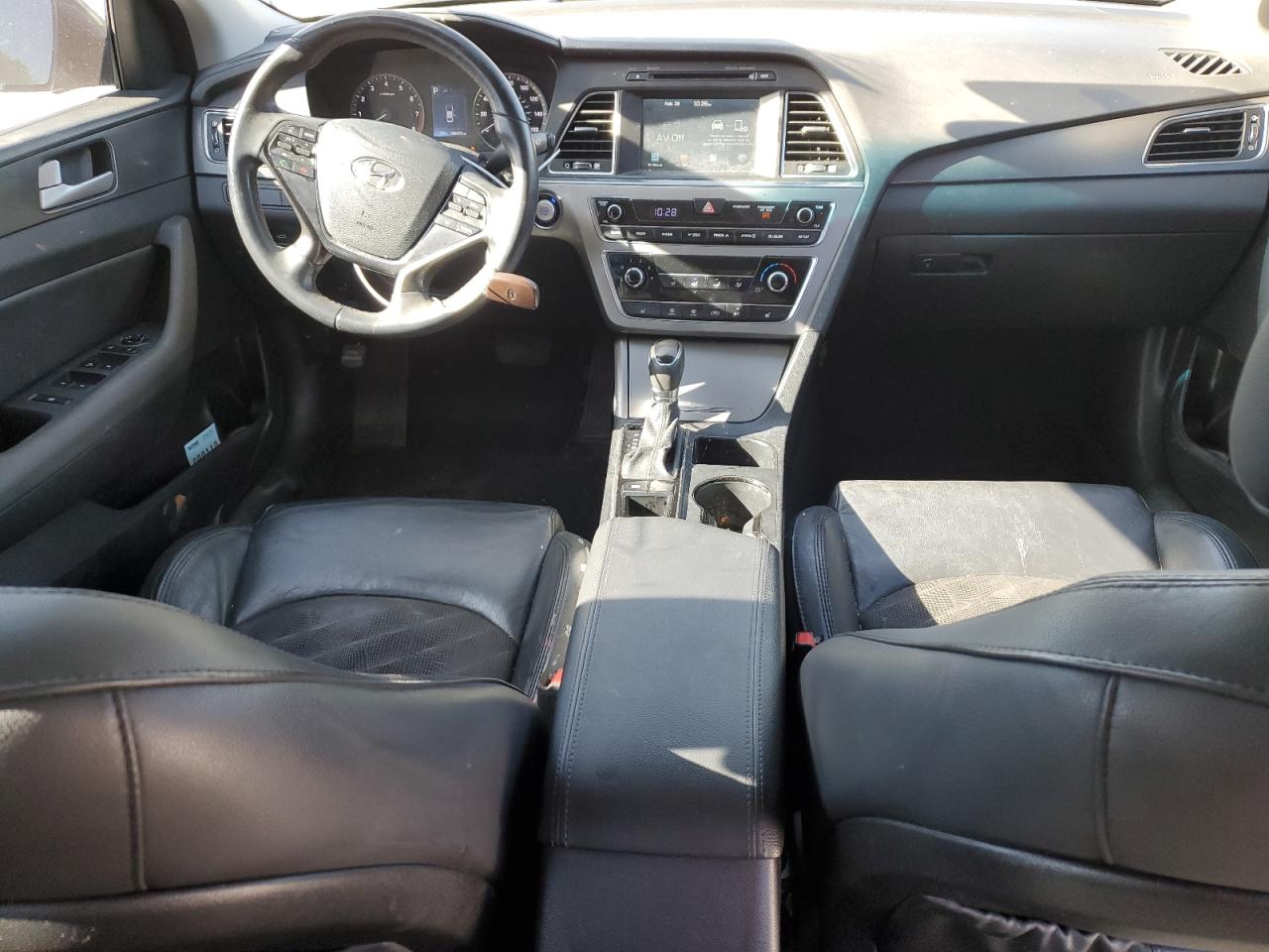 2017 Hyundai Sonata - Image 8