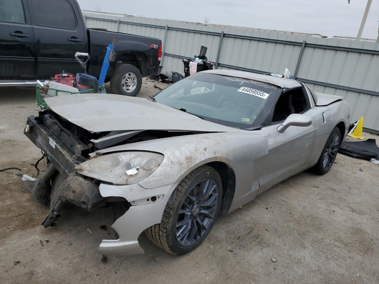 2005 Chevrolet Corvette - Image 1