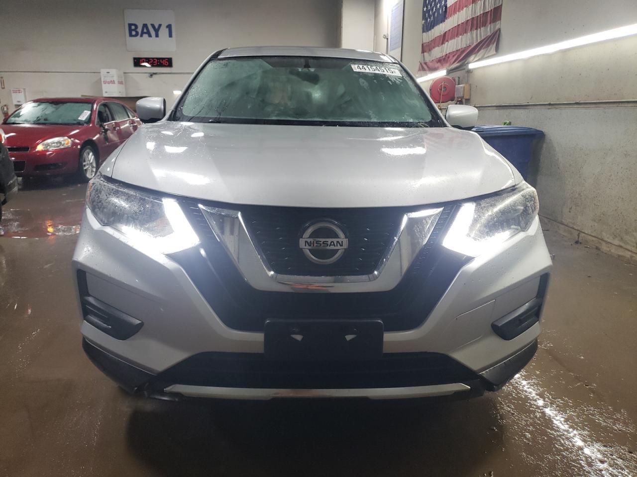 2018 Nissan Rogue - Image 5