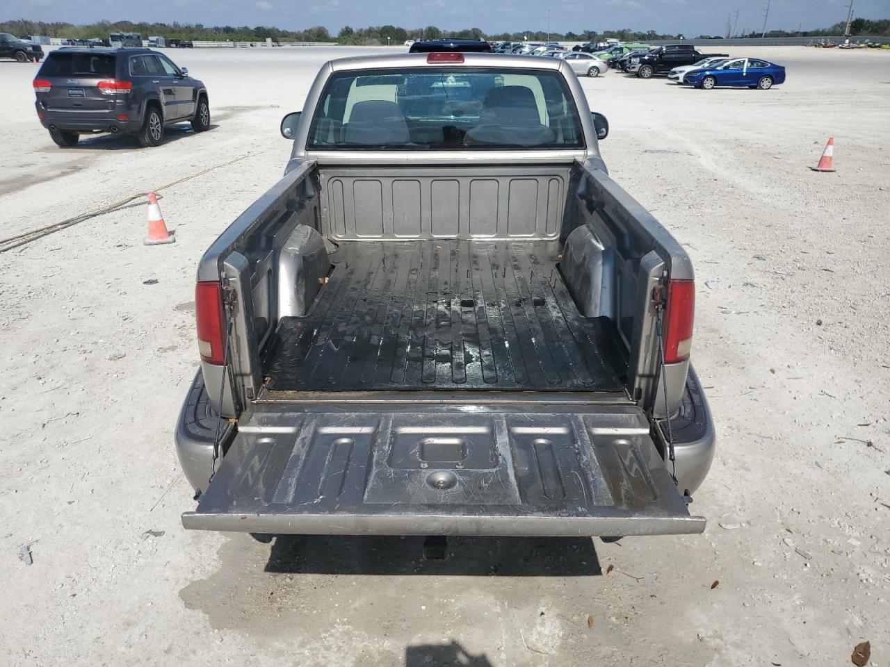 2003 Chevrolet S-10 Pickup - Image 6