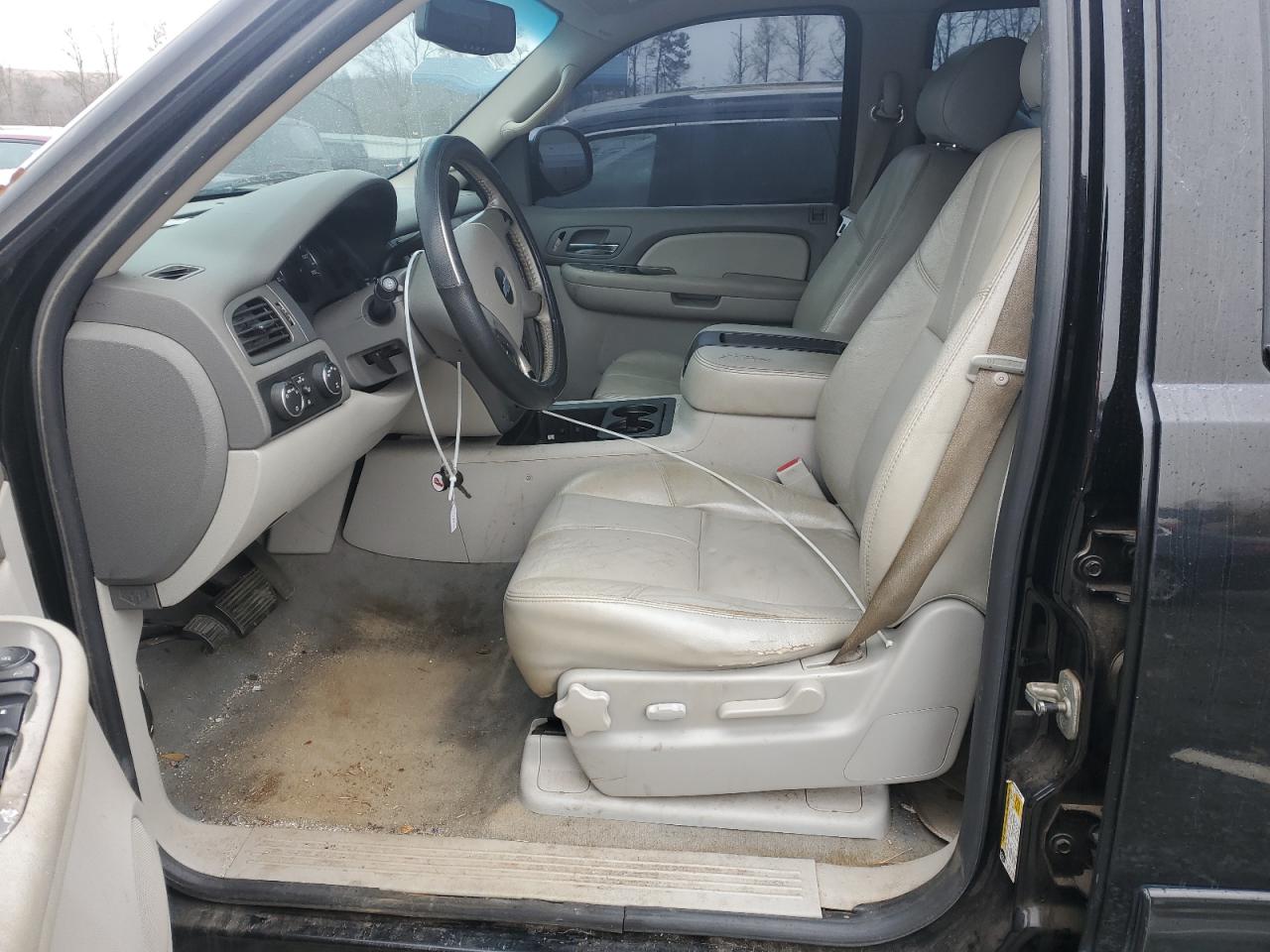 2009 Chevrolet Suburban - Image 7