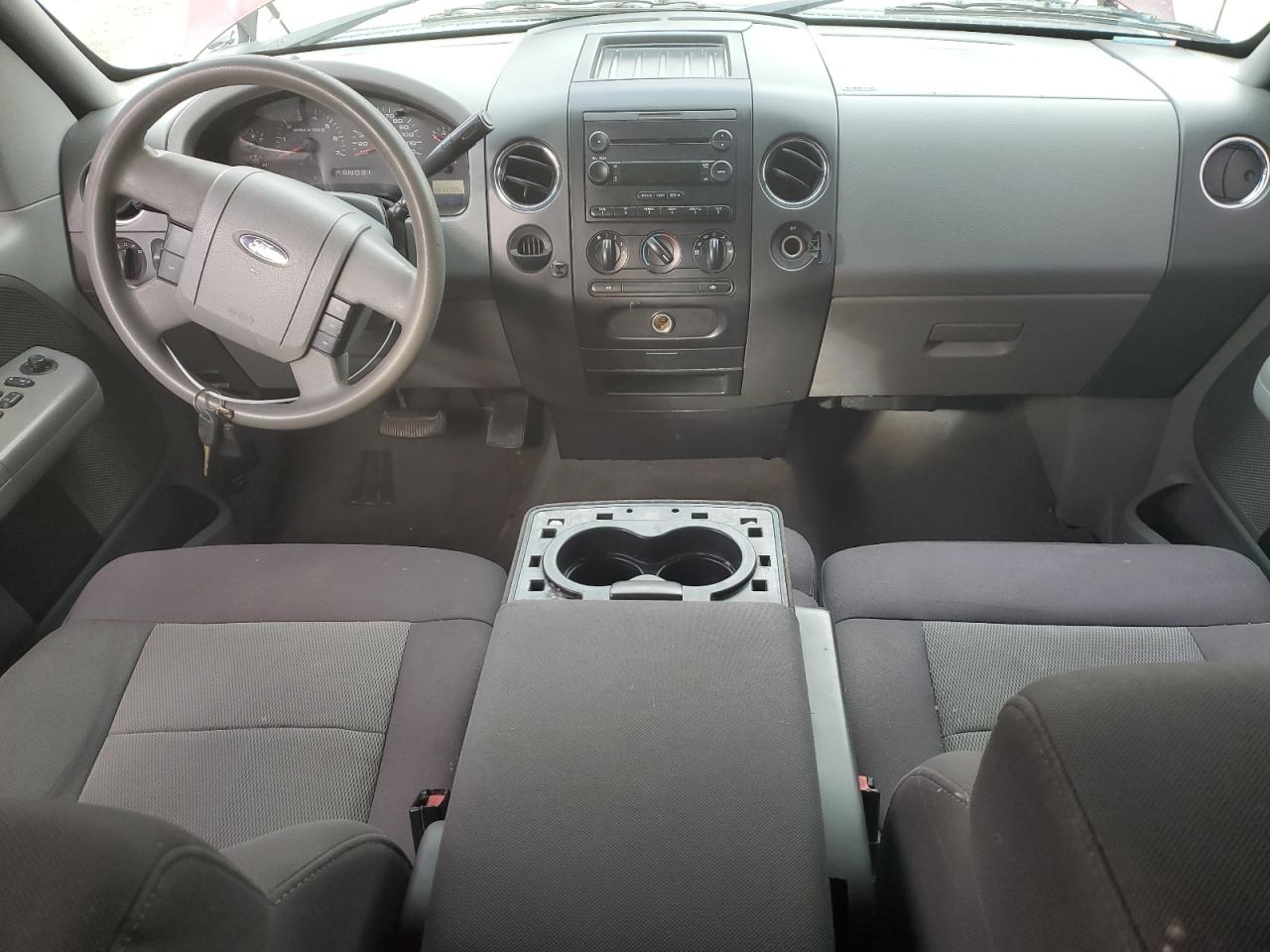 2004 Ford F-150 - Image 8