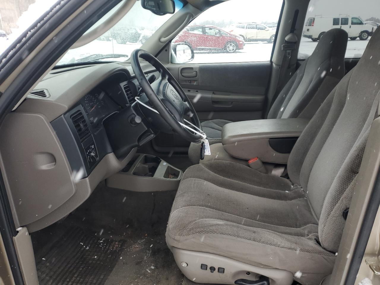 2004 Dodge Dakota - Image 7