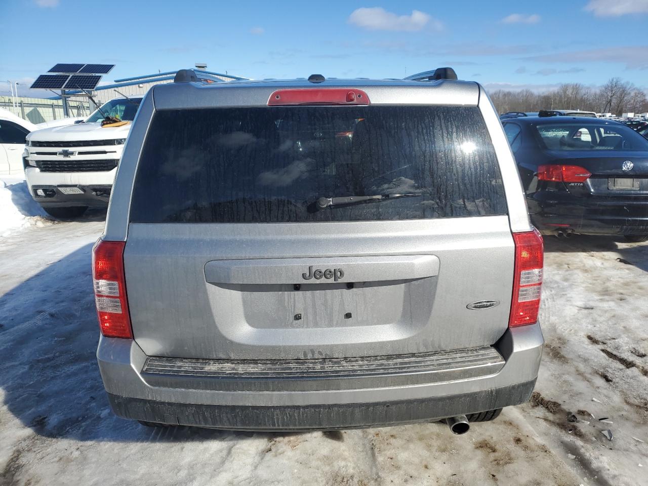 2016 Jeep Liberty (Patriot) - Image 6