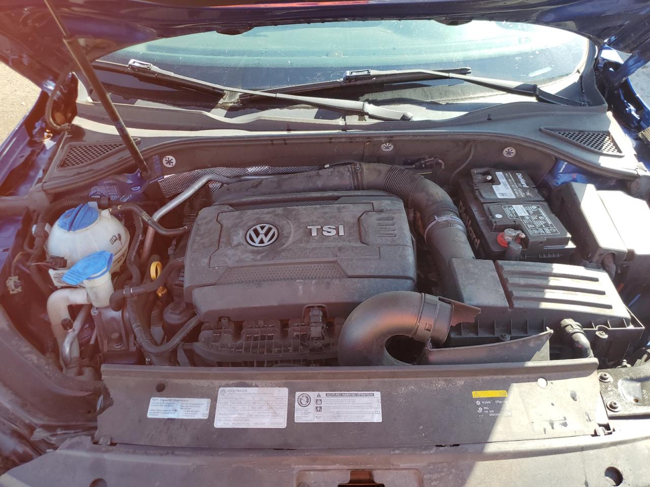 2017 Volkswagen Passat - Image 11