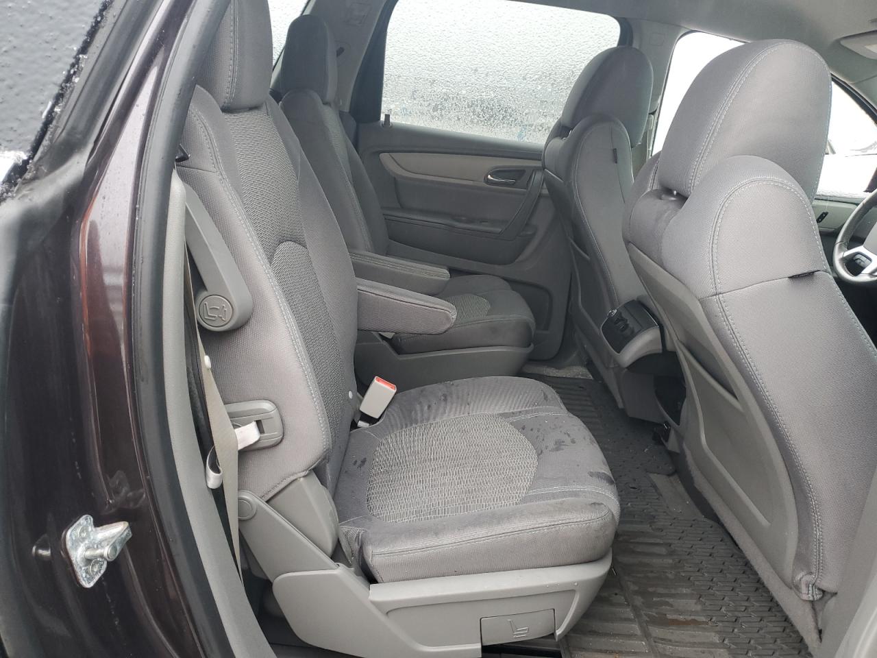 2016 Chevrolet Traverse - Image 11