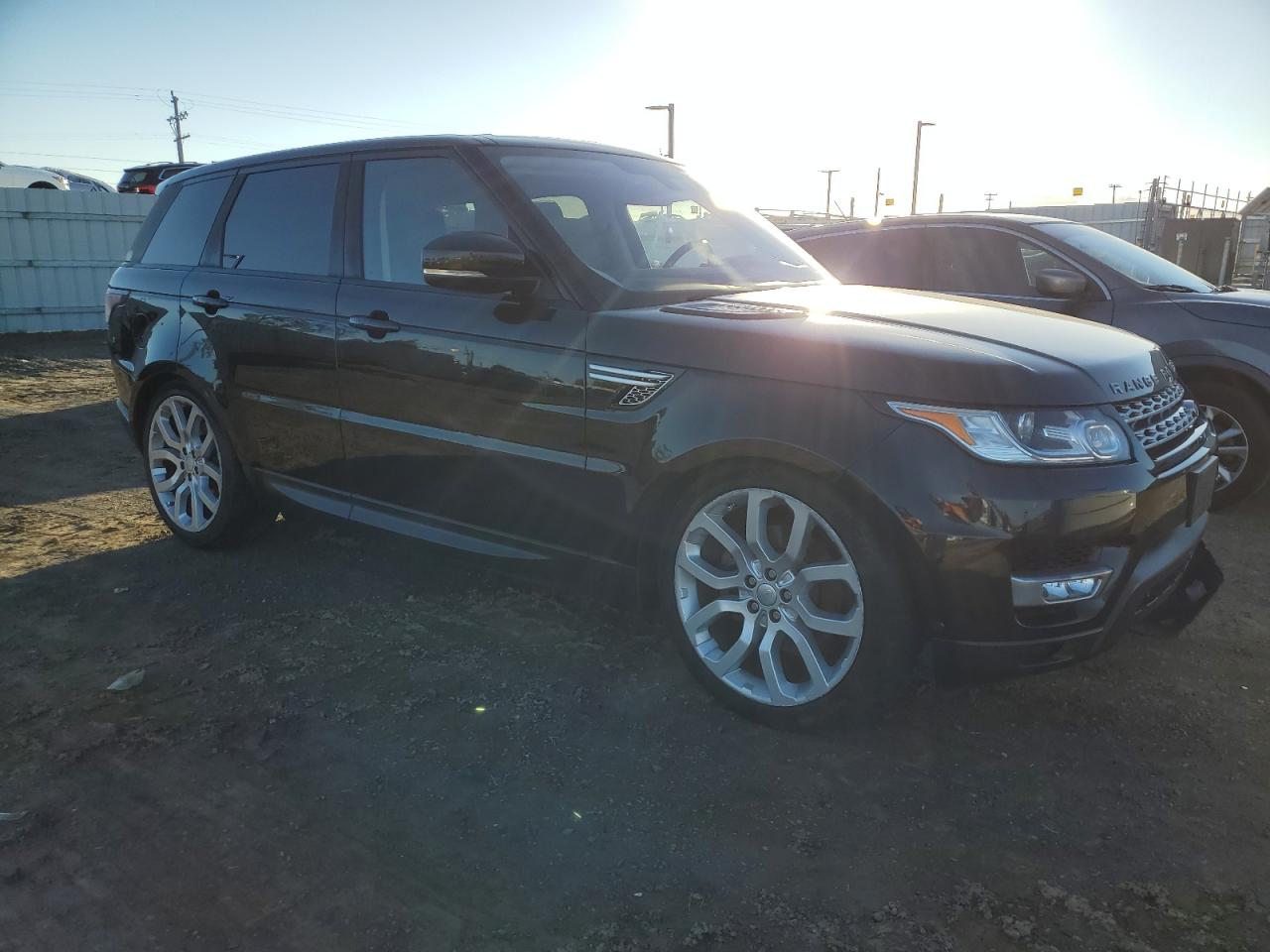 2016 Land Rover Range Rover - Image 4