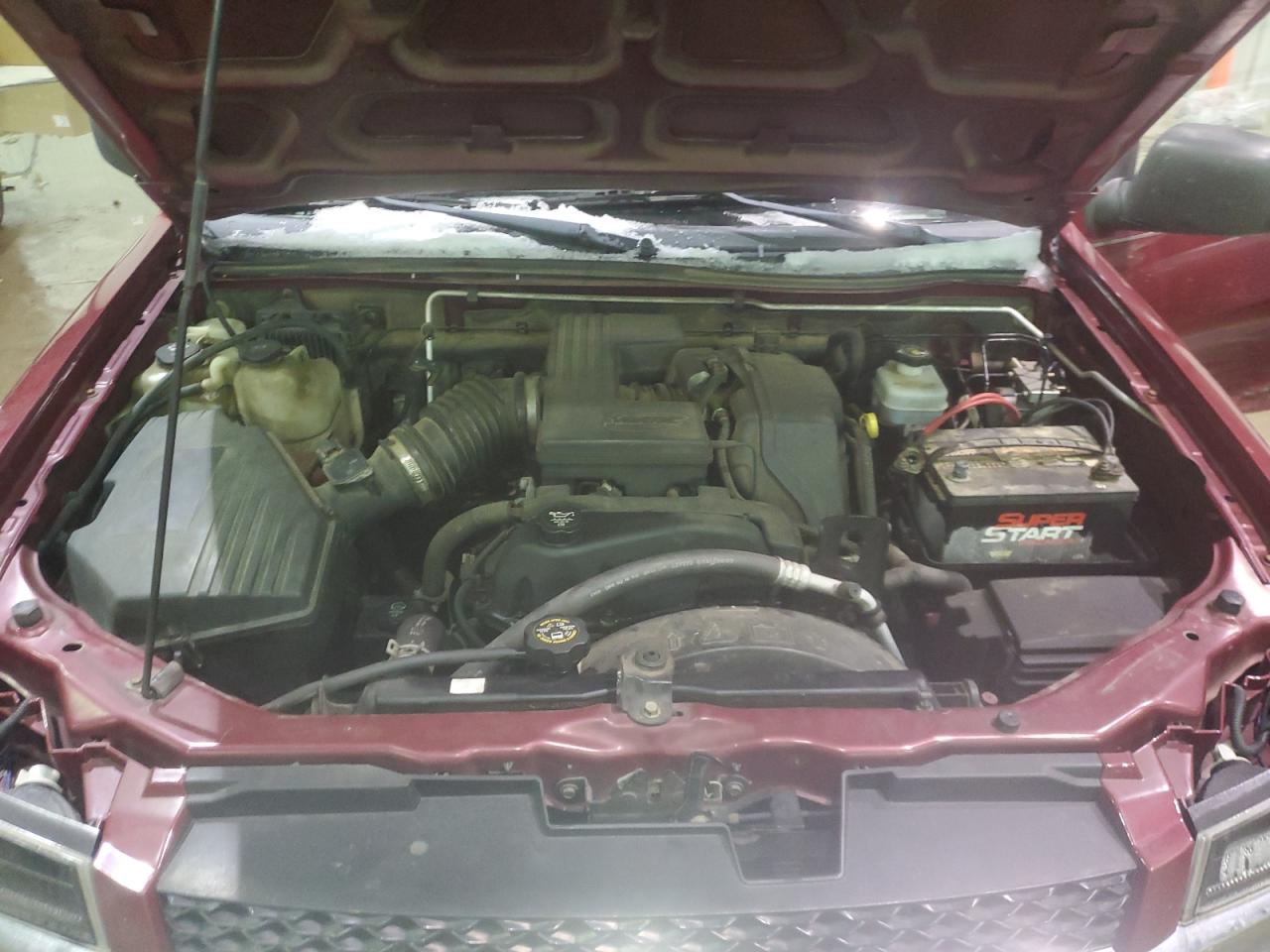 2004 Chevrolet Colorado - Image 11