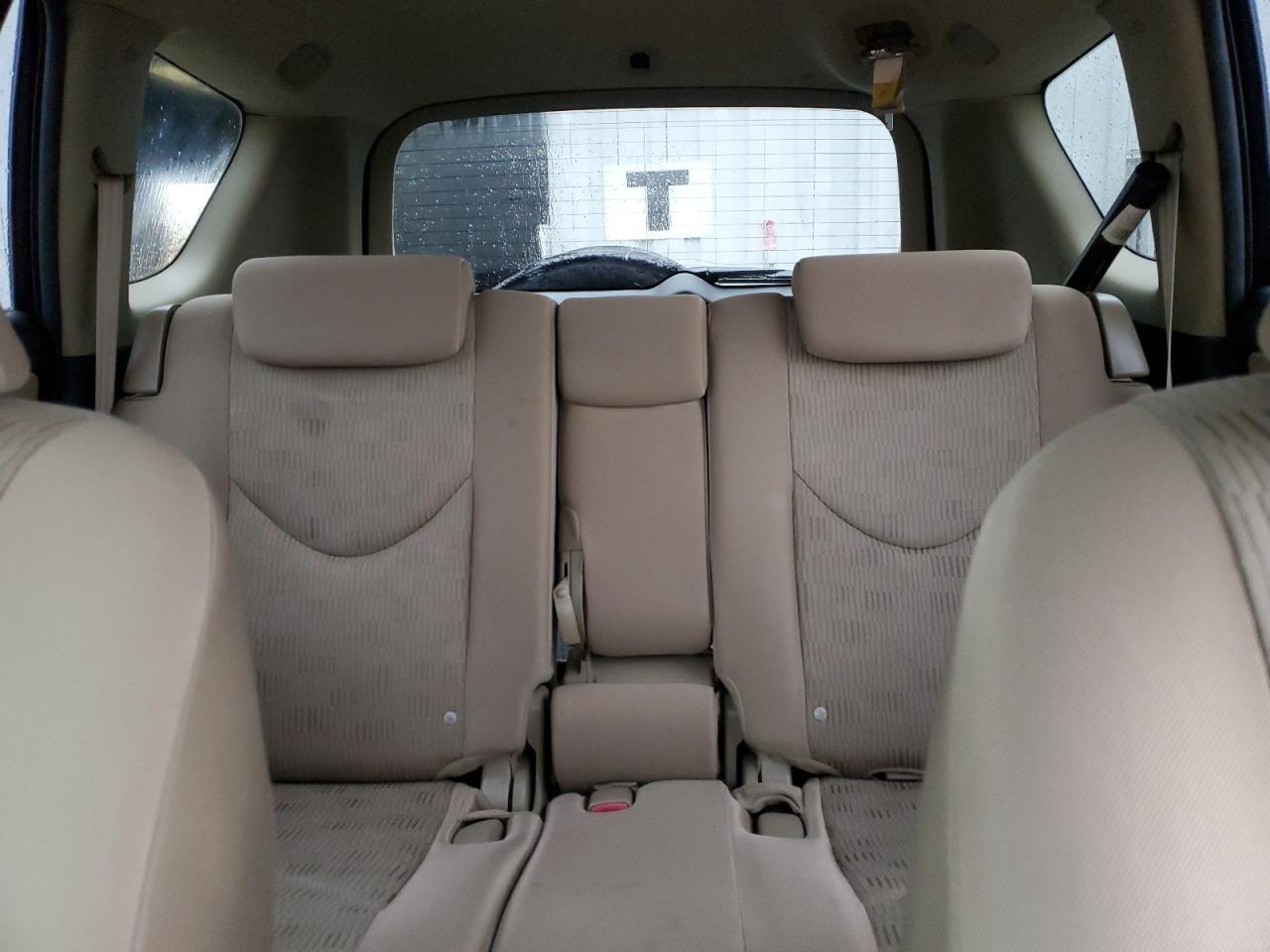 2010 Toyota RAV 4 - Image 10