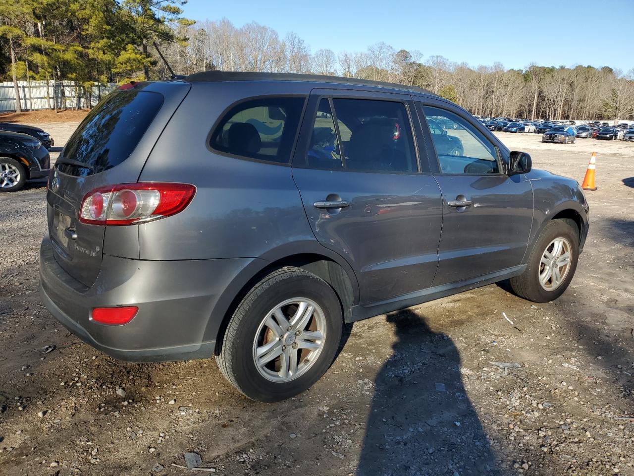 2010 Hyundai Santa Fe - Image 3